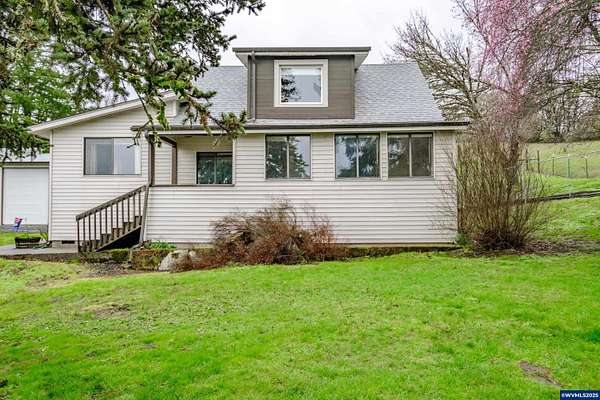 4.69 Acres of Residential Land with Home for Sale in Dallas, Oregon