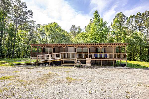 230 Acres of Recreational Land with Home for Sale in Vicksburg, Mississippi