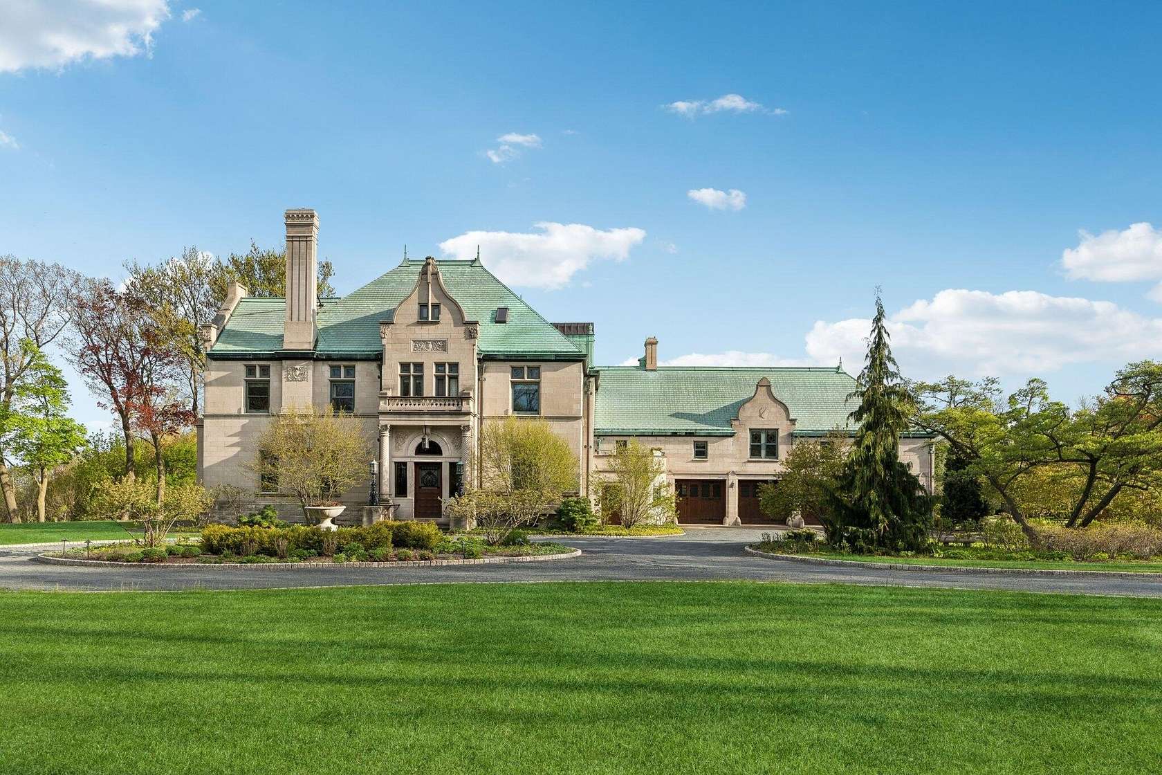 3.8 Acres of Land with Home for Sale in Milwaukee, Wisconsin