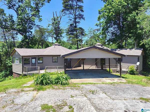 5 Acres of Residential Land with Home for Sale in Trussville, Alabama