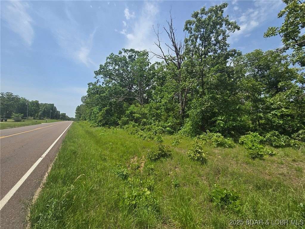 5 Acres of Residential Land for Sale in Lebanon, Missouri