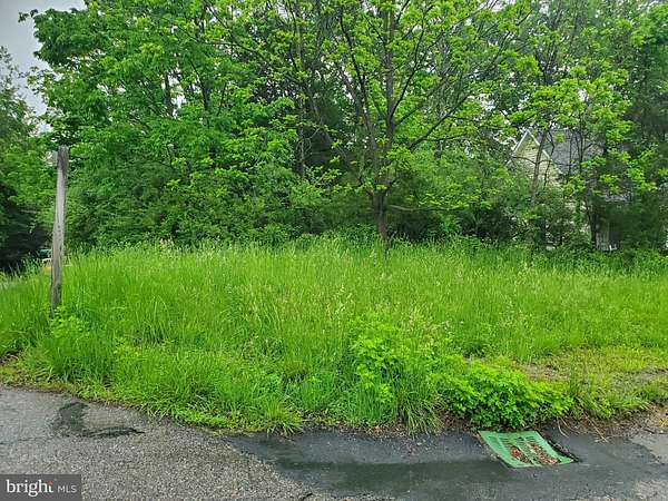 0.23 Acres of Residential Land for Sale in Mount Bethel, Pennsylvania