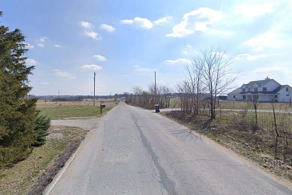 2 Acres of Residential Land for Sale in Kearney, Missouri