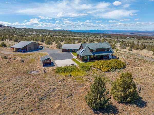 79 Acres of Recreational Land with Home for Sale in Madras, Oregon