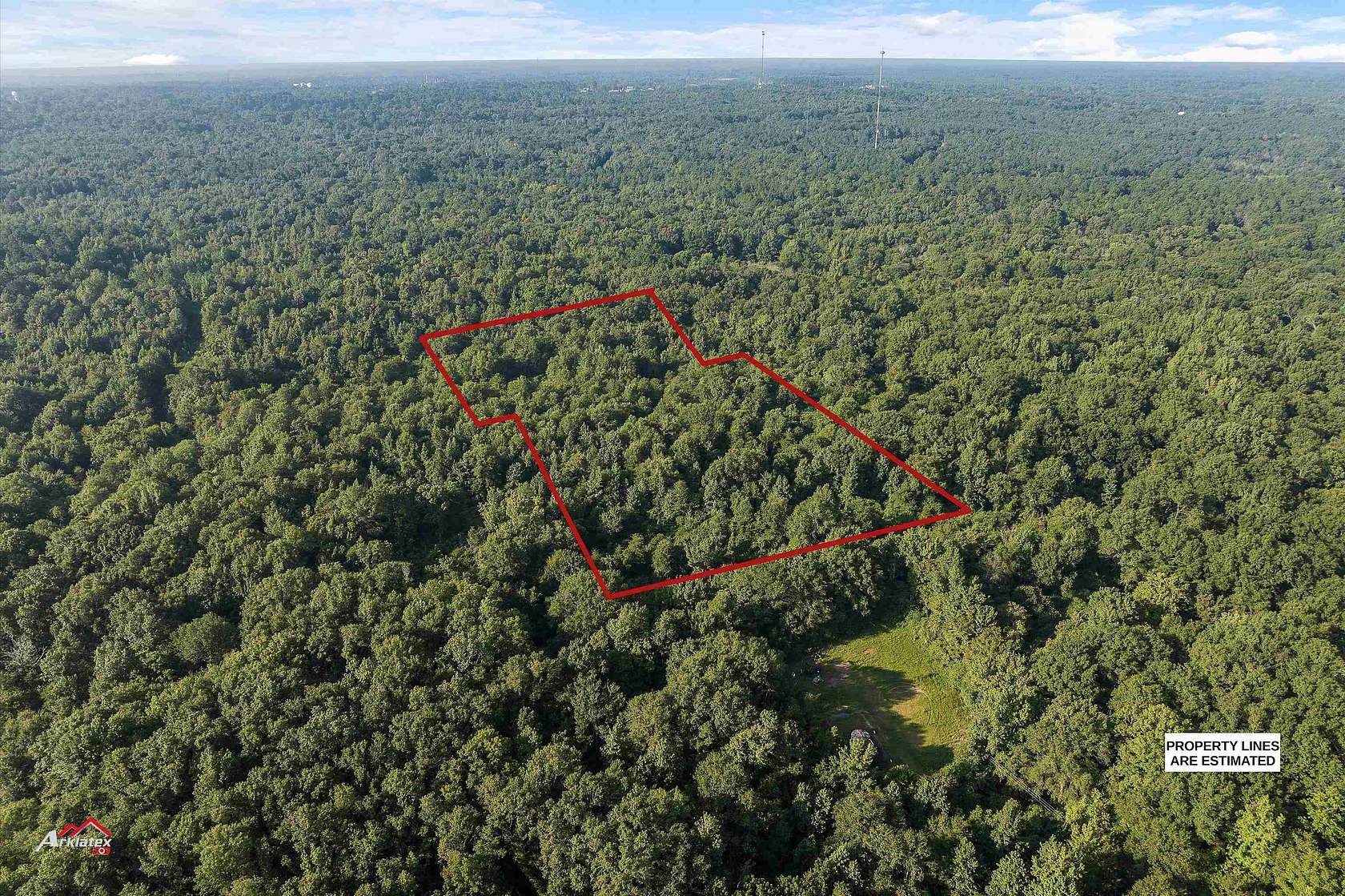 6.7 Acres of Land for Sale in Waskom, Texas