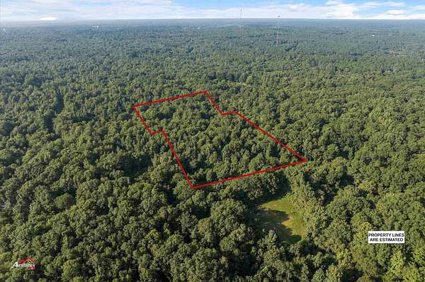 6.7 Acres of Land for Sale in Waskom, Texas