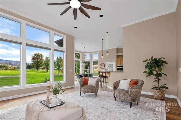 5.28 Acres of Residential Land with Home for Sale in Horseshoe Bend, Idaho