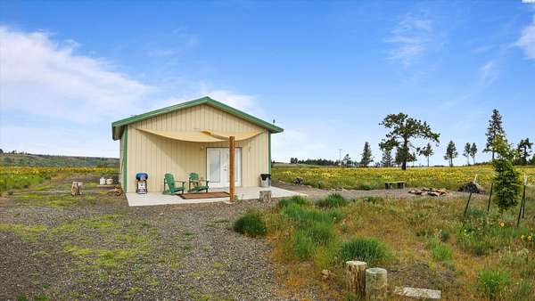 10.8 Acres of Recreational Land with Home for Sale in Pomeroy, Washington