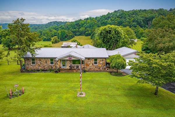 17.2 Acres of Land with Home for Sale in Sparta, Tennessee
