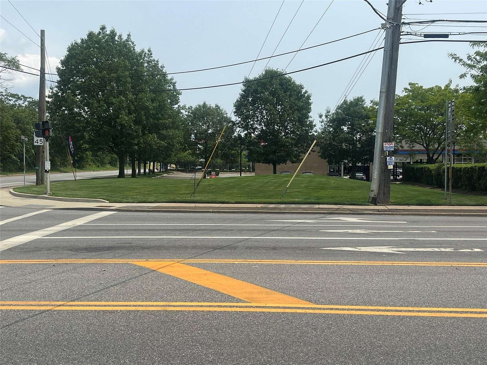 0.09 Acres of Land for Sale in Bay Shore, New York