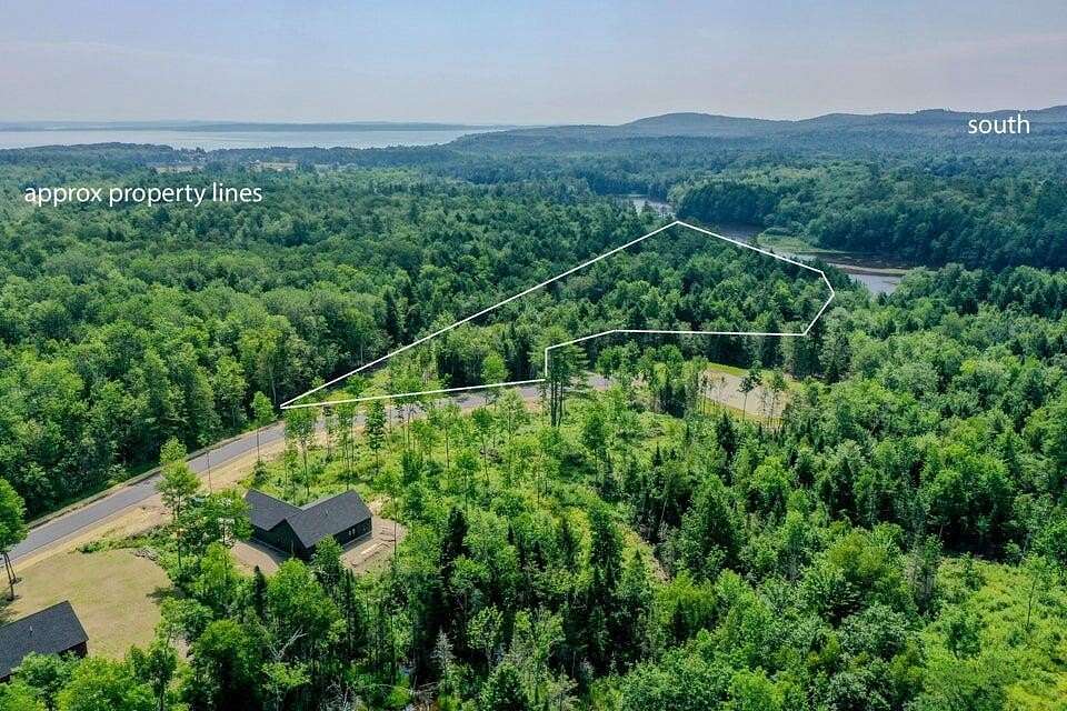 3.42 Acres of Residential Land with Home for Sale in Belfast, Maine