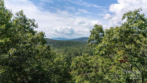 1.12 Acres of Residential Land for Sale in Spruce Pine, North Carolina