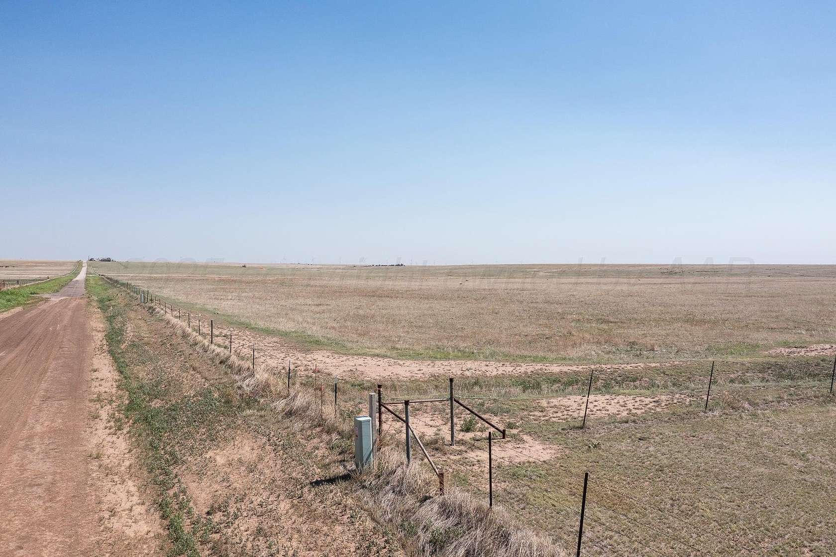 10 Acres of Land for Sale in Claude, Texas