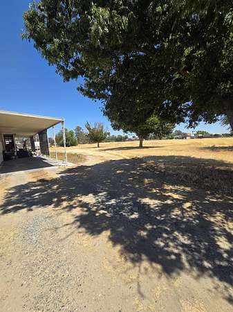 2 Acres of Residential Land with Home for Sale in Fresno, California