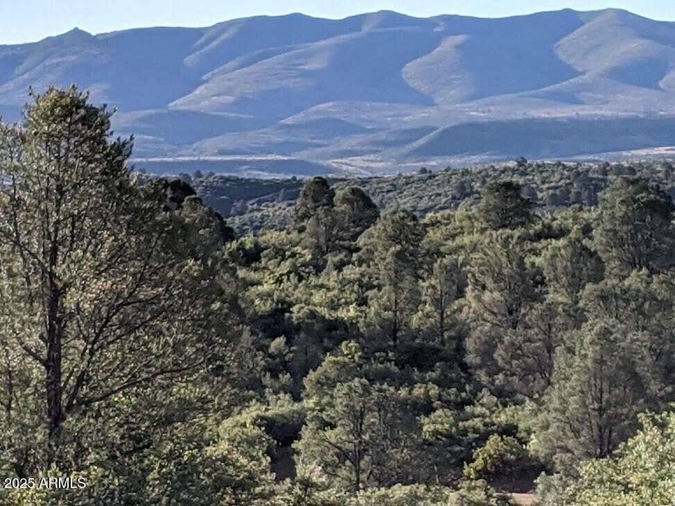 20.6 Acres of Land for Sale in Peeples Valley, Arizona