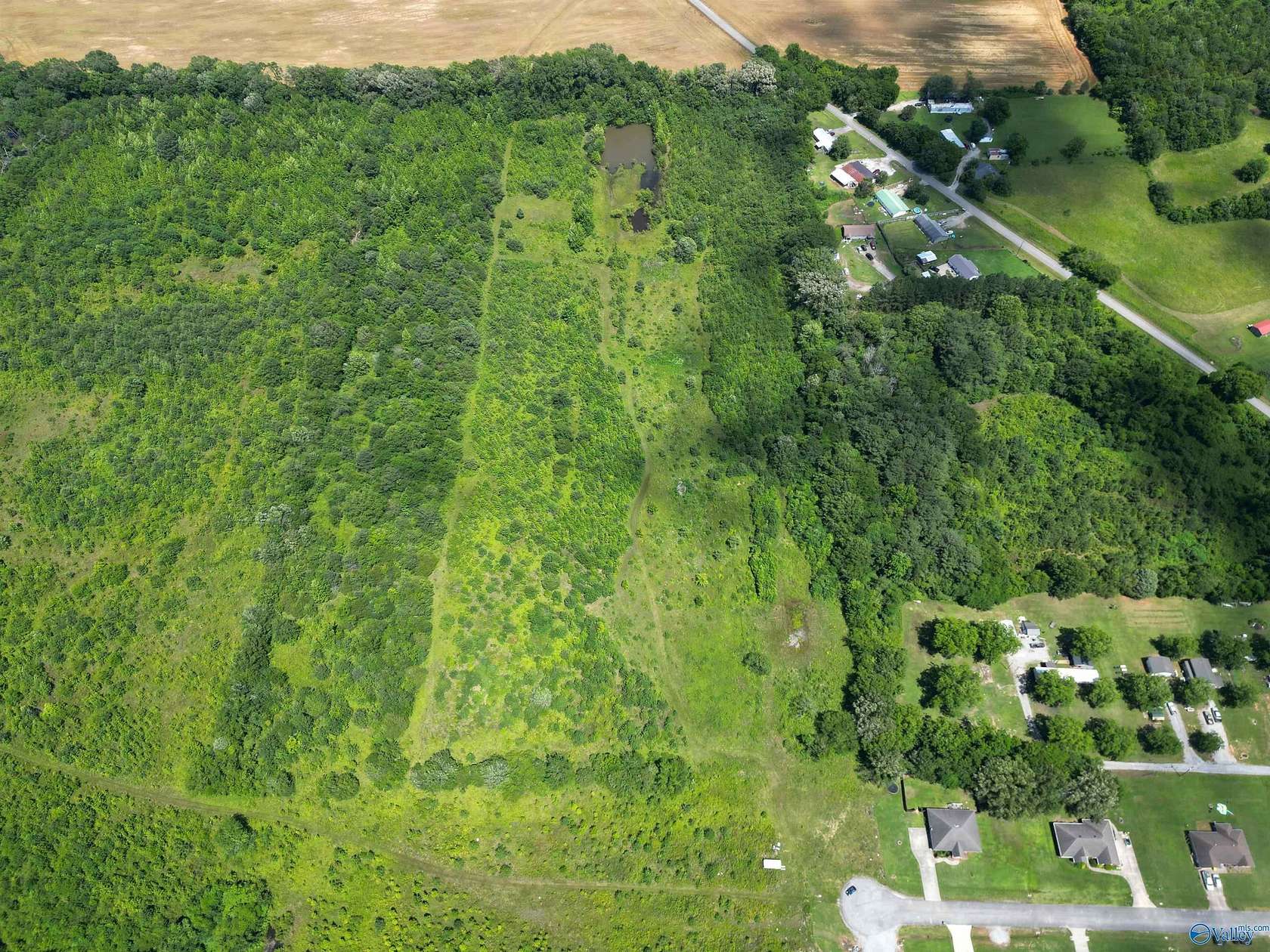 14 Acres of Land for Sale in Laceys Spring, Alabama