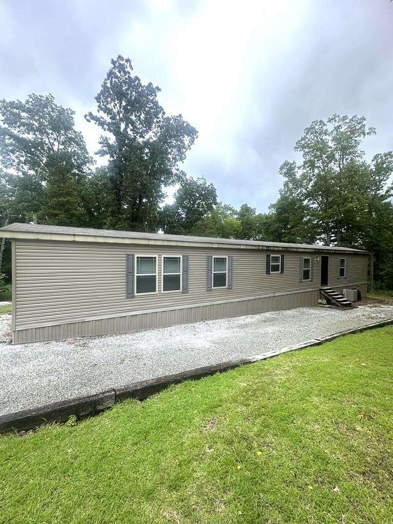 1.52 Acres of Residential Land with Home for Sale in Buchanan, Tennessee