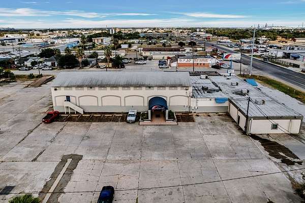 3.5 Acres of Improved Mixed-Use Land for Sale in Corpus Christi, Texas