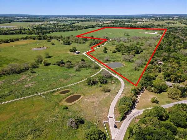 94.4 Acres of Recreational Land & Farm for Sale in Decatur, Texas
