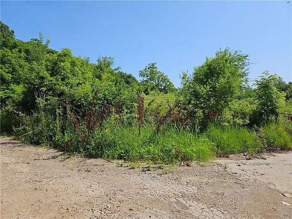 3.5 Acres of Residential Land for Sale in Kansas City, Kansas