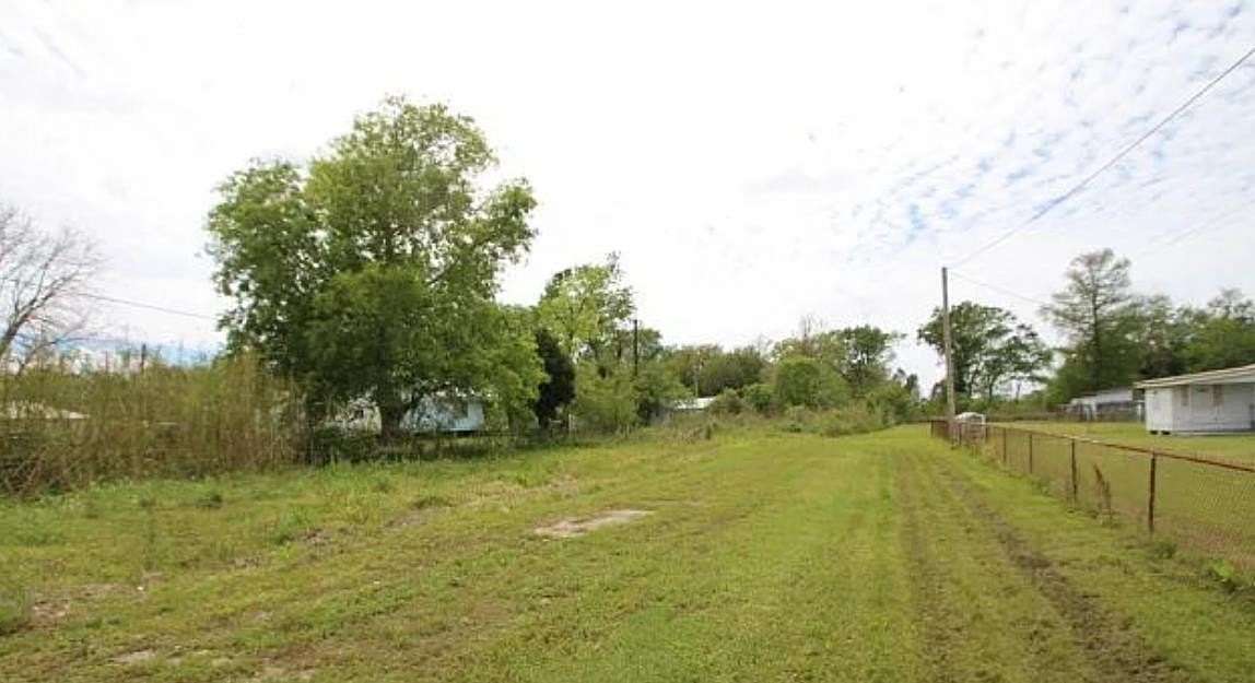 0.24 Acres of Commercial Land for Sale in Golden Meadow, Louisiana