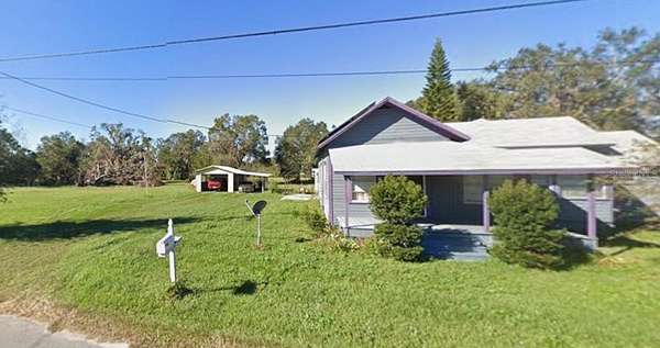 4 Acres of Residential Land with Home for Sale in Fort Meade, Florida