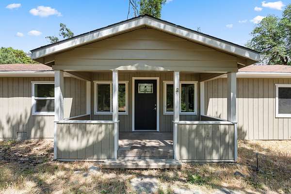 10 Acres of Land with Home for Sale in Cave Junction, Oregon