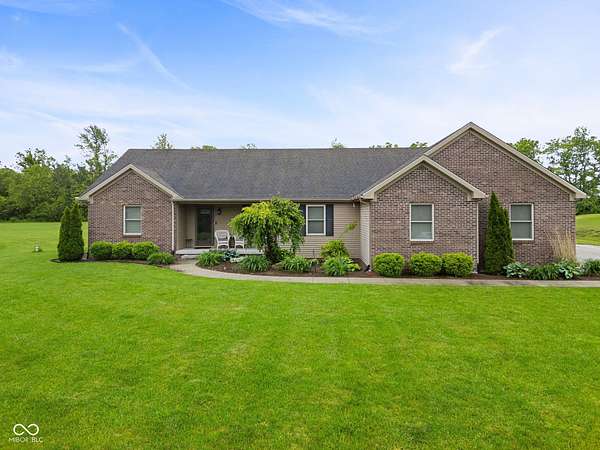 1.53 Acres of Residential Land with Home for Sale in Crawfordsville, Indiana