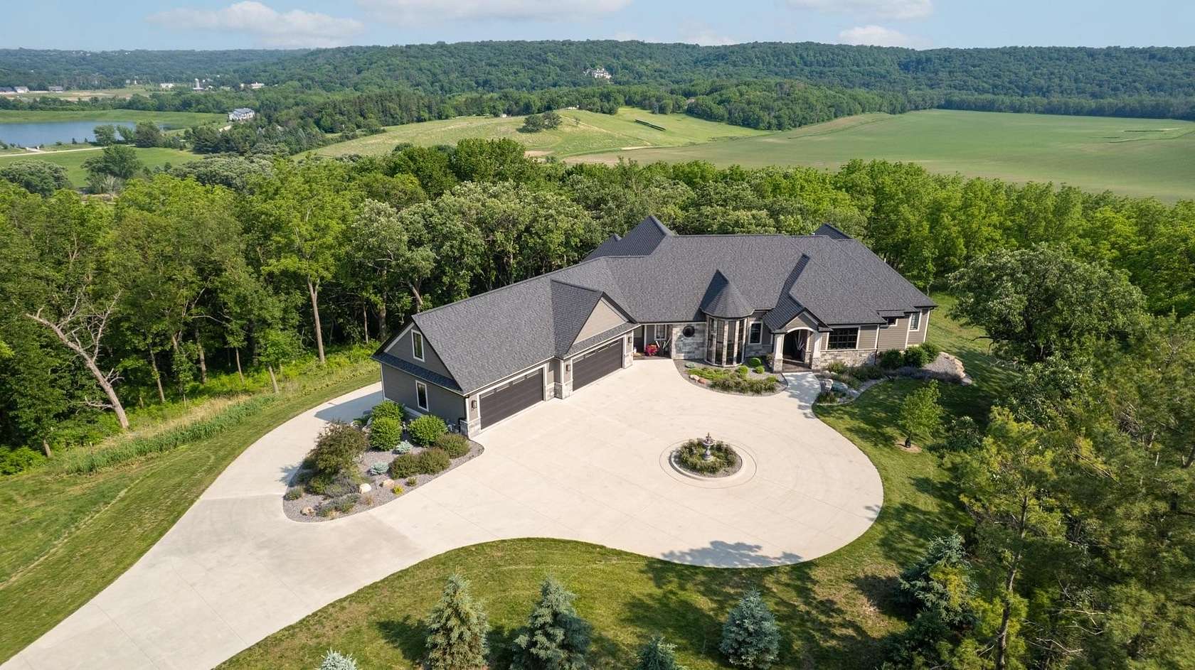 4 Acres of Land with Home for Sale in Rochester, Minnesota