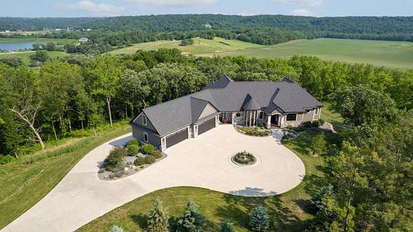 4 Acres of Land with Home for Sale in Rochester, Minnesota