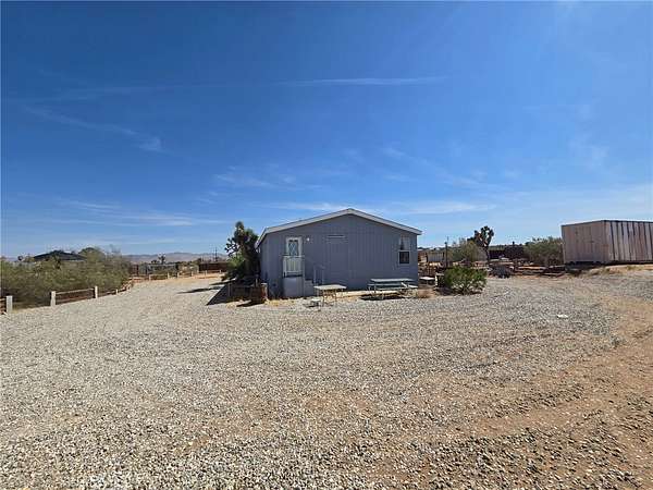 2.2 Acres of Residential Land with Home for Sale in Yucca Valley, California