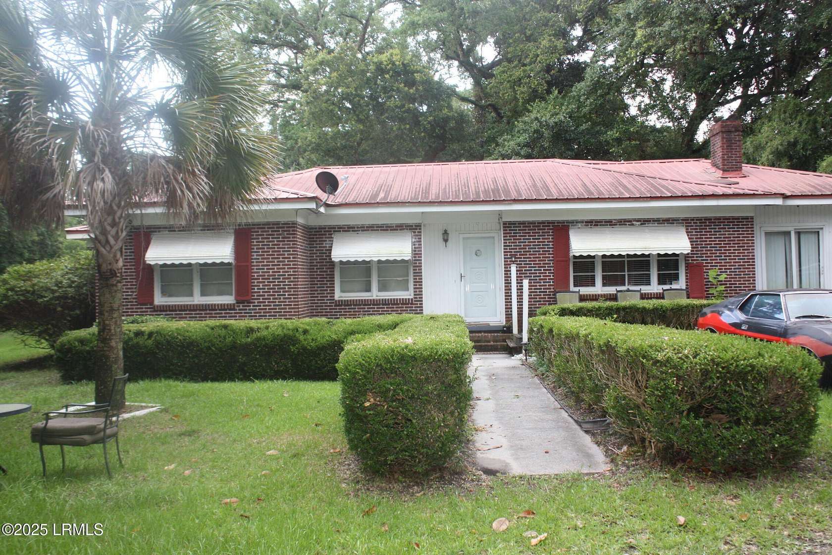 2.4 Acres of Residential Land with Home for Sale in Coosawhatchie, South Carolina