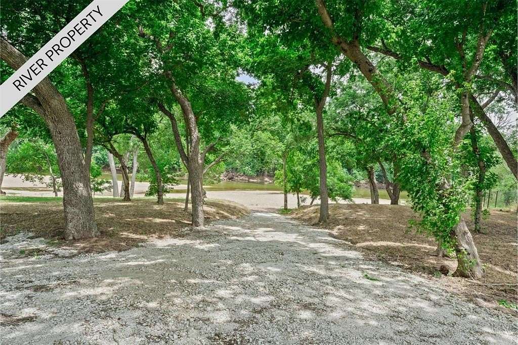 6 Acres of Residential Land for Sale in China Spring, Texas