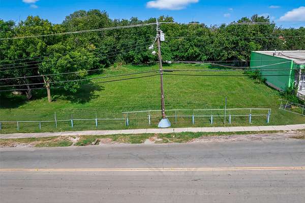 0.67 Acres of Commercial Land for Sale in Dallas, Texas