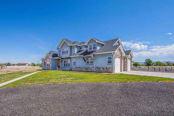 2 Acres of Residential Land with Home for Sale in Grand Junction, Colorado