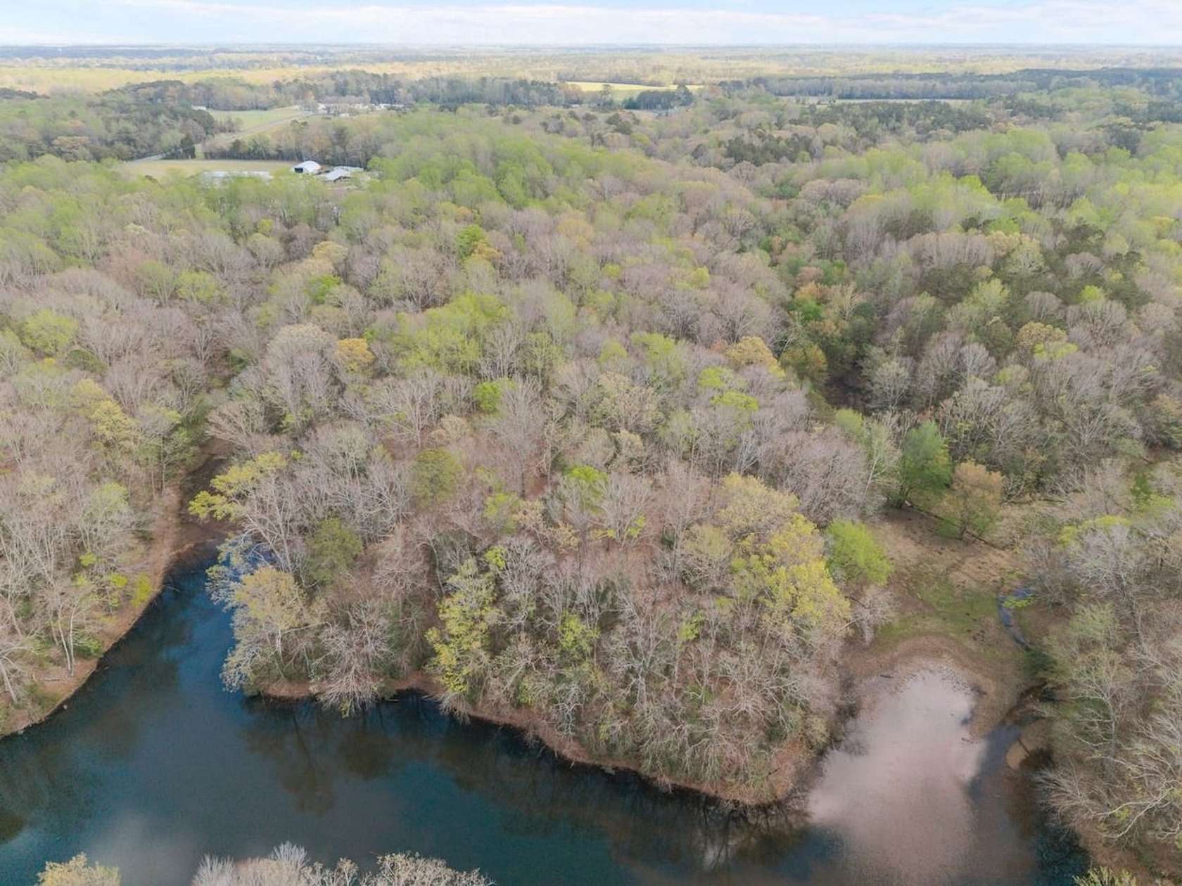 19 Acres of Recreational & Residential Land for Sale in Smithfield, Virginia