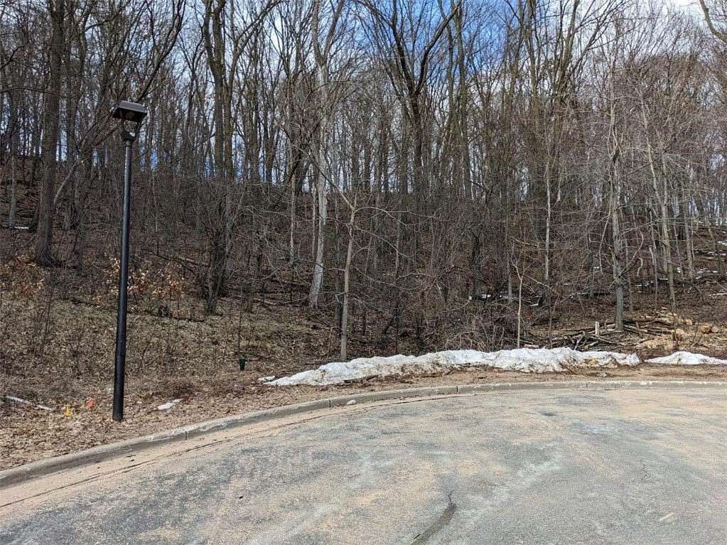 1 Acre of Residential Land for Sale in Eau Claire, Wisconsin