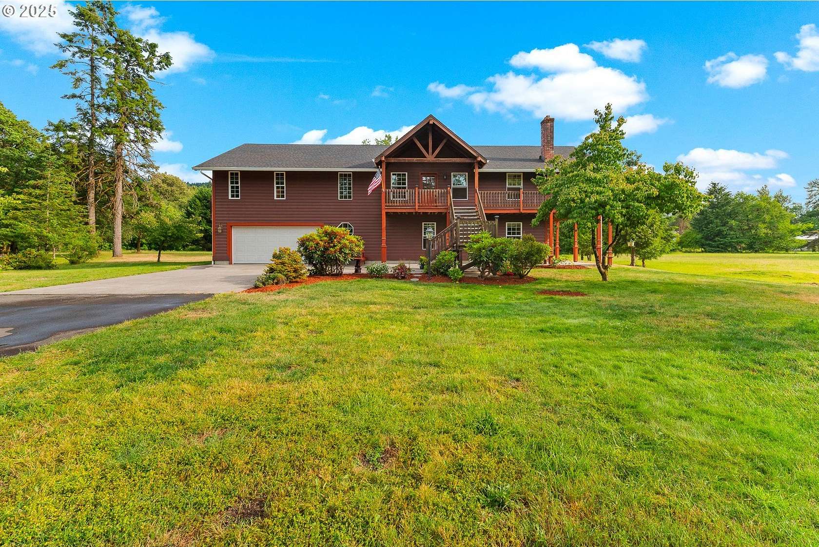 10.5 Acres of Recreational Land with Home for Sale in Woodland, Washington