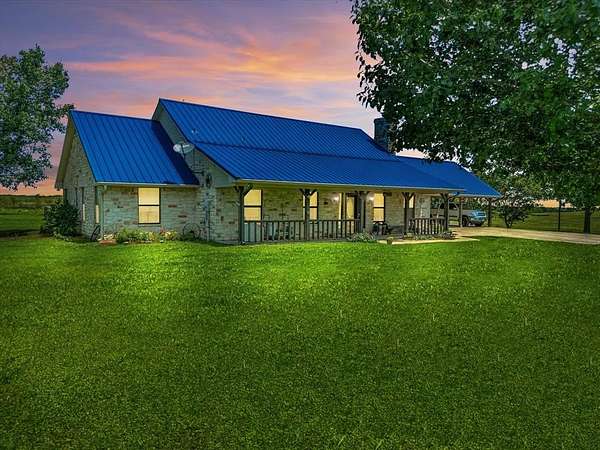 1.84 Acres of Residential Land with Home for Sale in Ennis, Texas