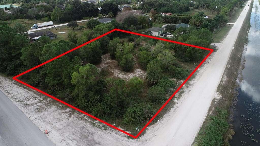 2.88 Acres of Residential Land for Sale in Loxahatchee Groves, Florida