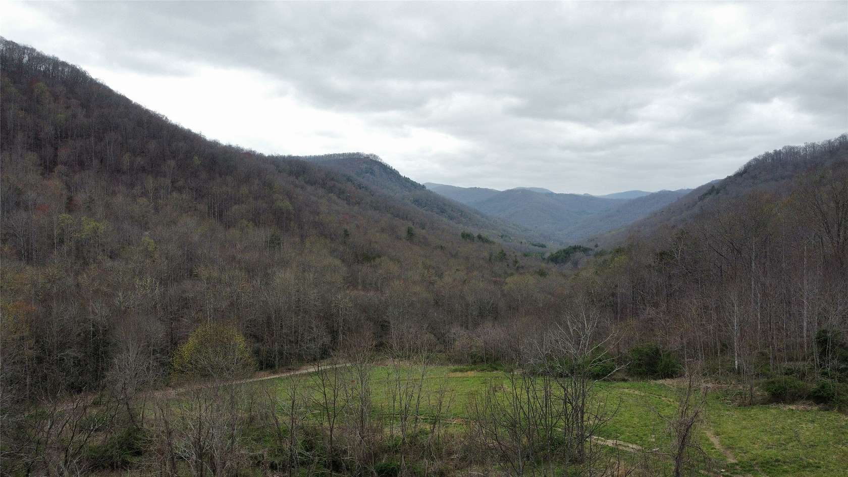 990 Acres of Land for Sale in Tuckasegee, North Carolina