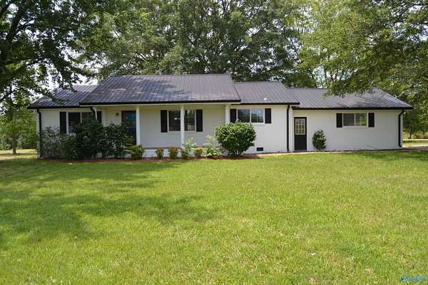 3.6 Acres of Residential Land with Home for Sale in Gadsden, Alabama