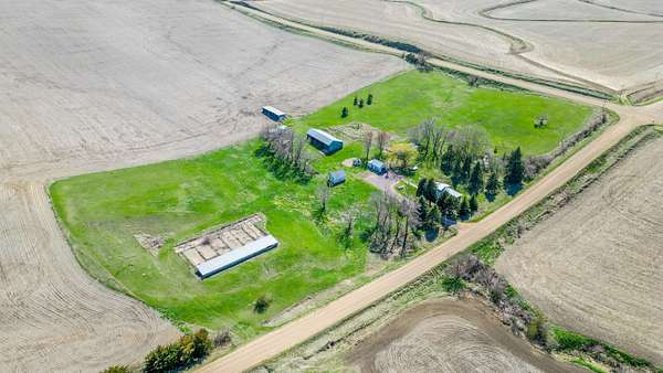 7.28 Acres of Residential Land with Home for Sale in Hornick, Iowa