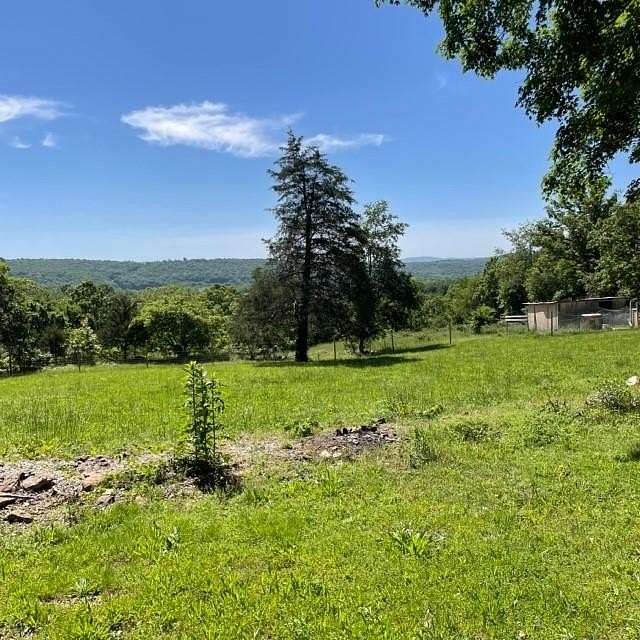 2.53 Acres of Residential Land with Home for Sale in Huntsville, Arkansas