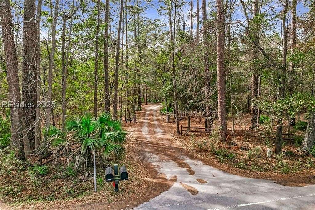 16 Acres of Land for Sale in Bluffton, South Carolina