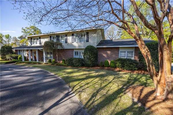 3.15 Acres of Residential Land with Home for Sale in Eufaula, Alabama