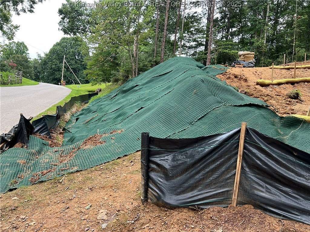 3.83 Acres of Residential Land for Sale in Scott Depot, West Virginia