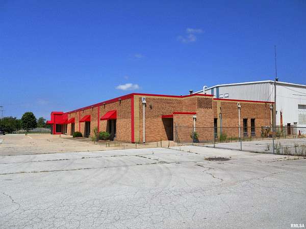 15.8 Acres of Improved Commercial Land for Lease in Springfield, Illinois