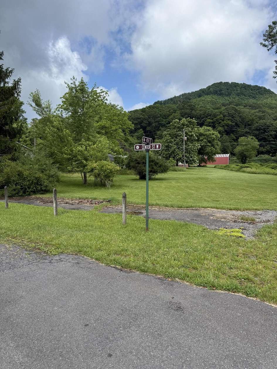 0.44 Acres of Residential Land for Sale in Rainelle, West Virginia