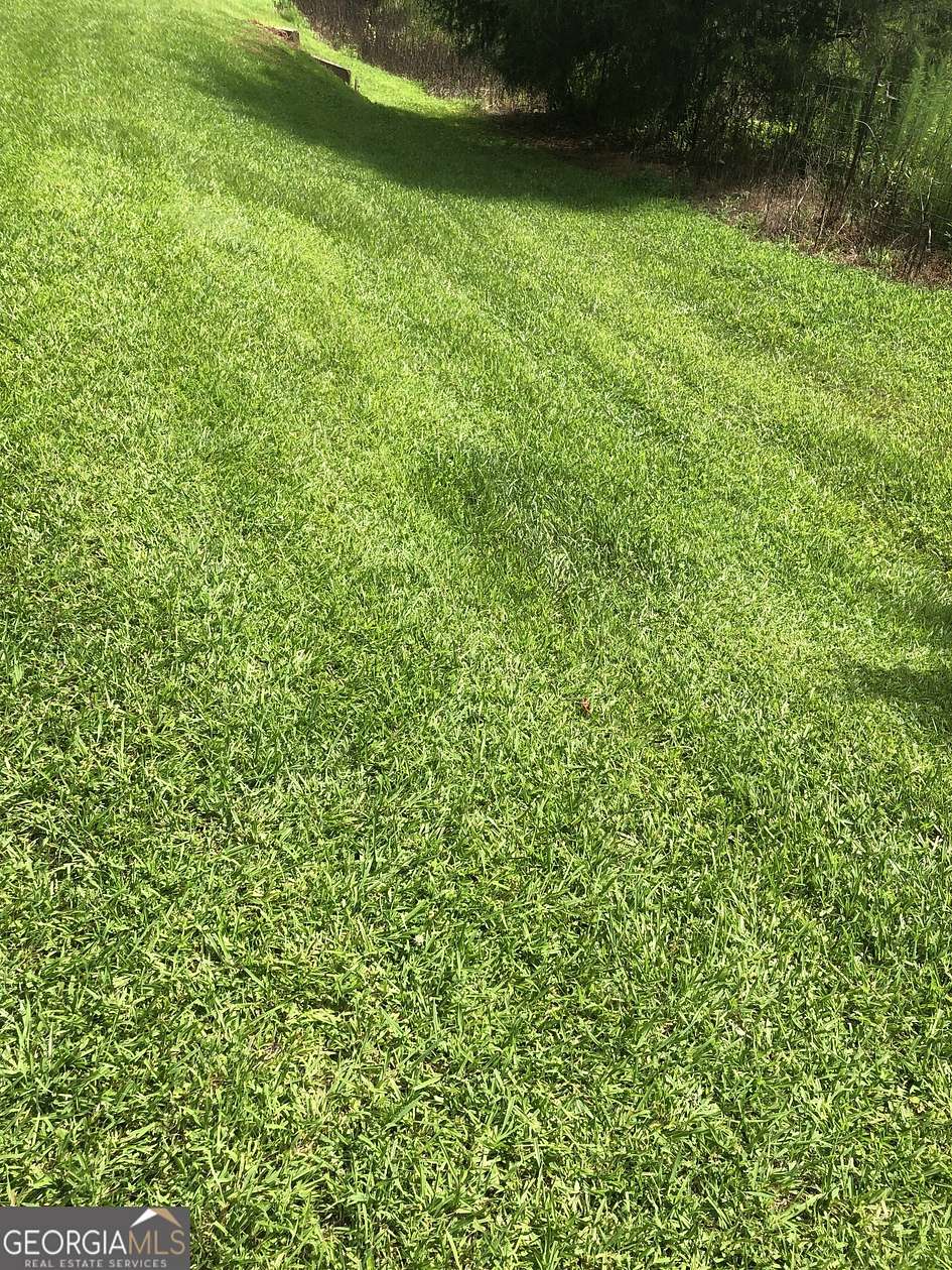 11.5 Acres of Land for Sale in Fairburn, Georgia